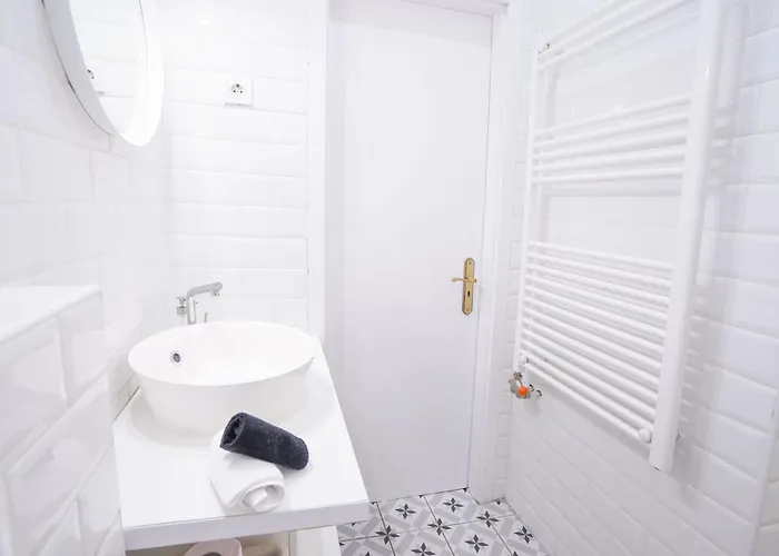 Venus - Paulay Ede I Appartement *